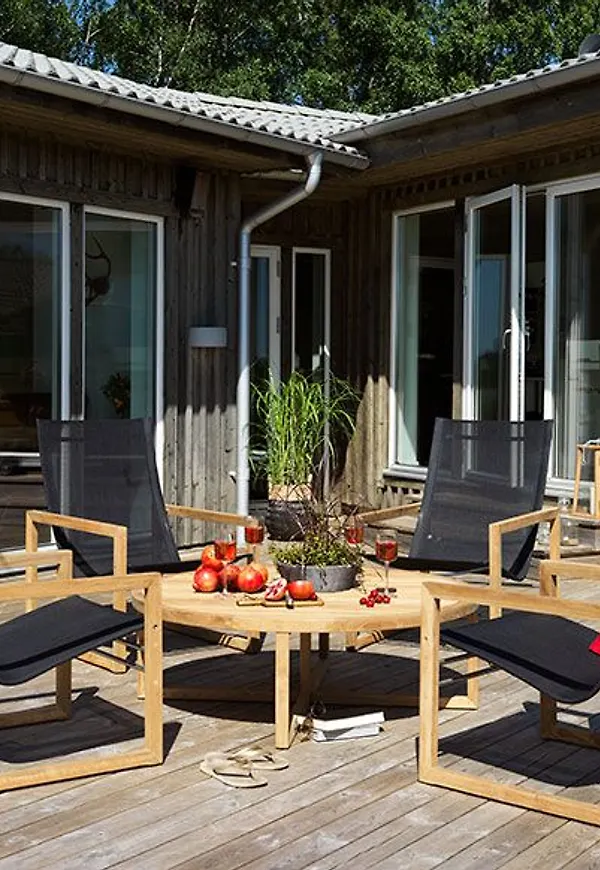 Fantastiskt fin teaksoffbord 2025 från Brafab.