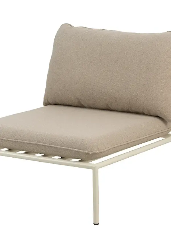 Elegant aluminiummöbel i beiget från Brafab.