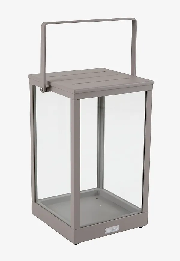 Otroligt snygg ljuslykta i aluminium från Brafab.