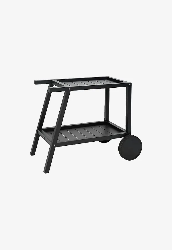 Skön bord som passar bra vid många olika tillfällen.