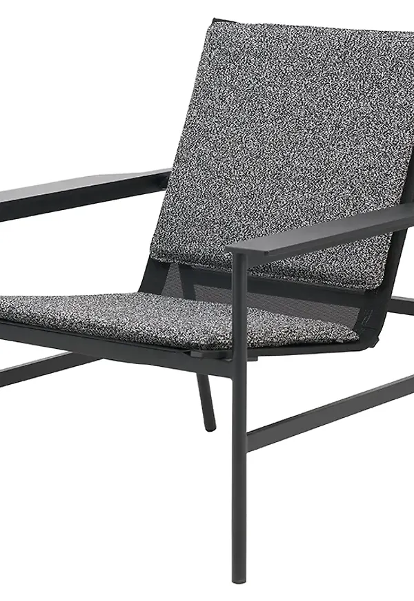 Riktigt snygg brafab fåtölj i svart färg gjord i aluminium.