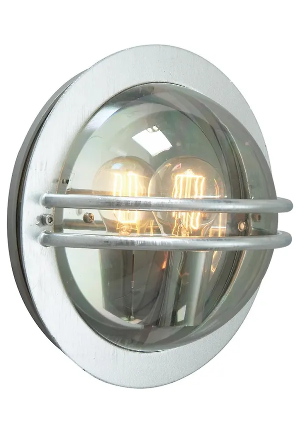 Aluminiumlampa som passar perfekt till sommaren 2025!