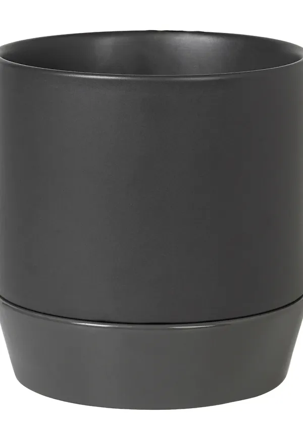 Smickrande grå kruka 2025 från Broste Copenhagen.