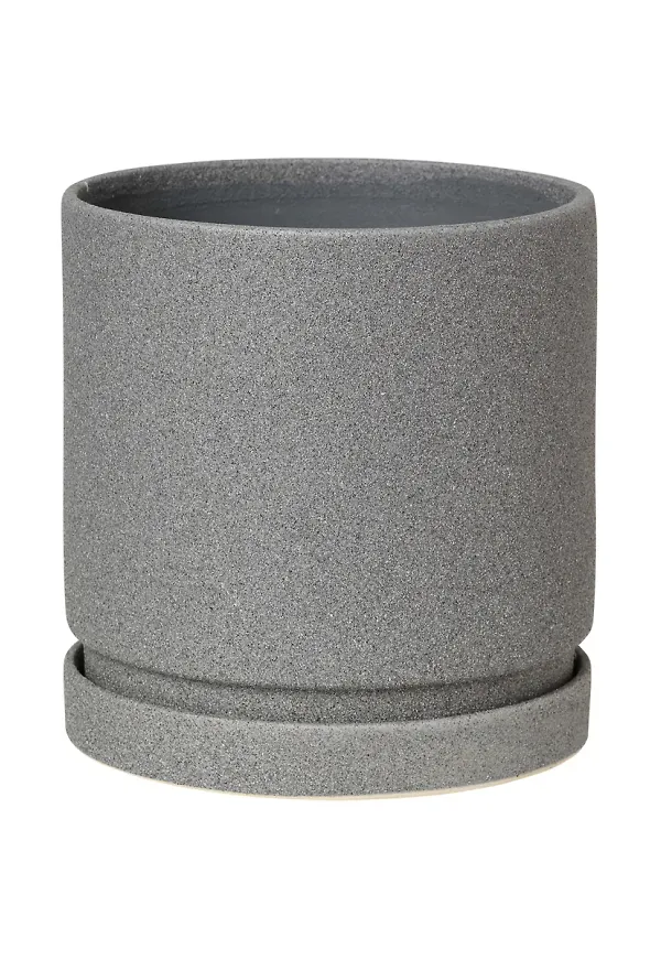 Cool grå kruka 2025 från Broste Copenhagen.