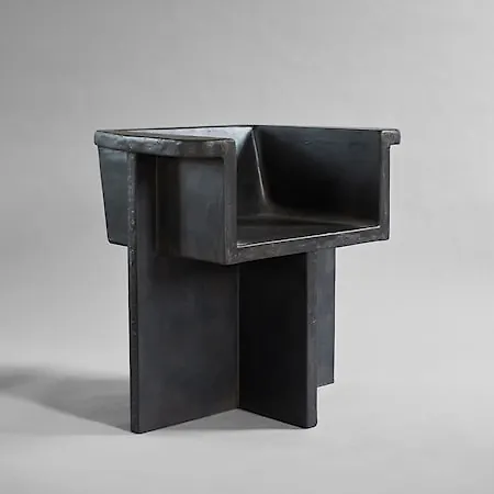 Cool matbordsstol i brunt från 101 Copenhagen.