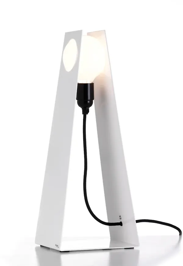 Modern lampa 2025 från Bsweden.