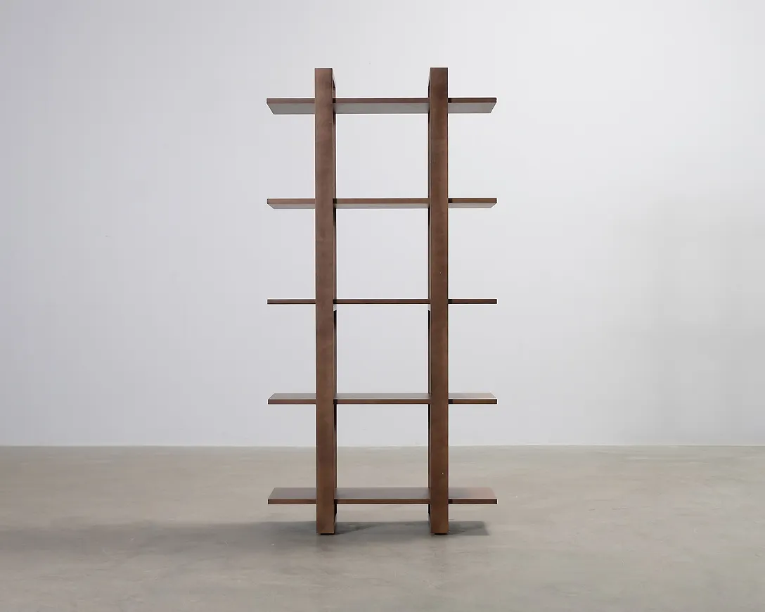 Otroligt snygg brun hylla i valnöt från Burrow.