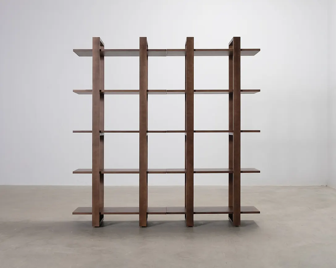 Fantastiskt snygg brun hylla 2025 från Burrow.