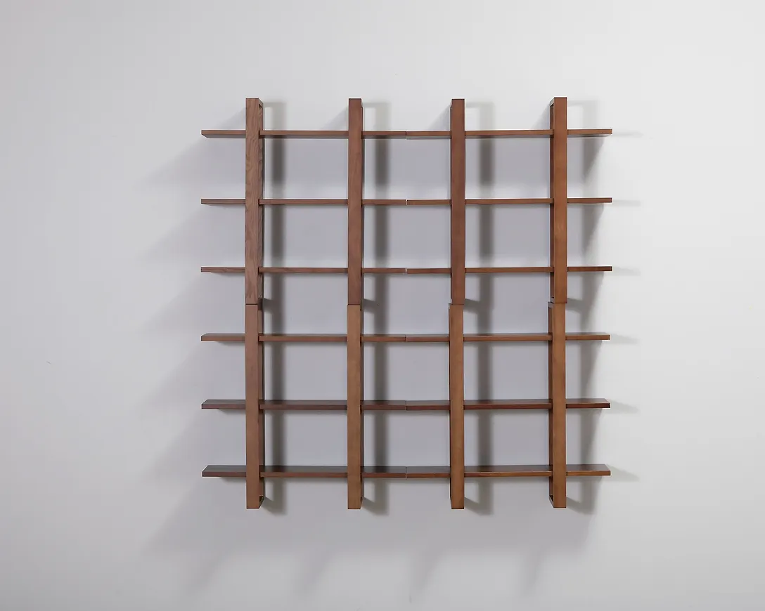 Elegant brun hylla 2025 från Burrow.