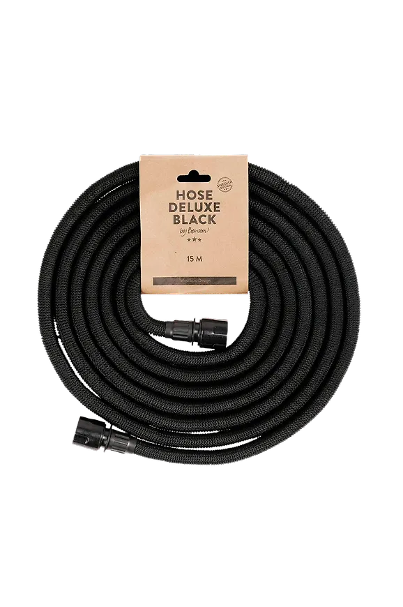 Smickrande svart utemöbel 2025 från by Benson.