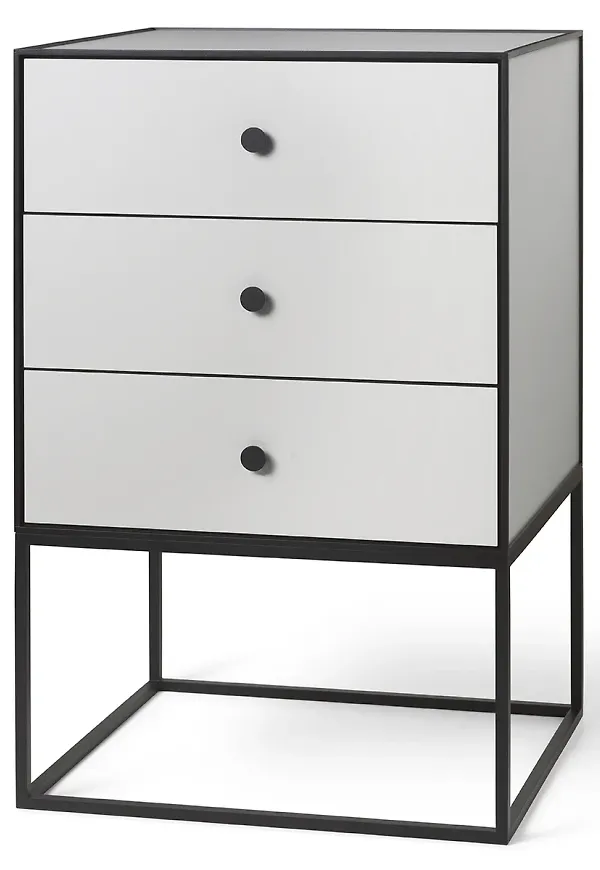 Jättefin sidobord 2025 från By Lassen.