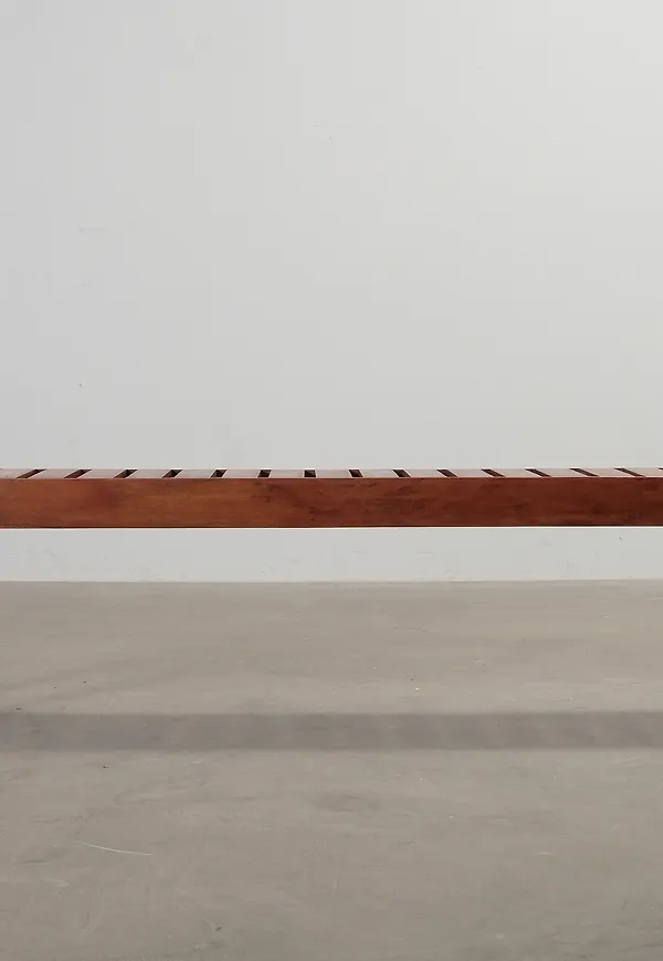 Exklusiv Bänk som passar bra vid många olika tillfällen.