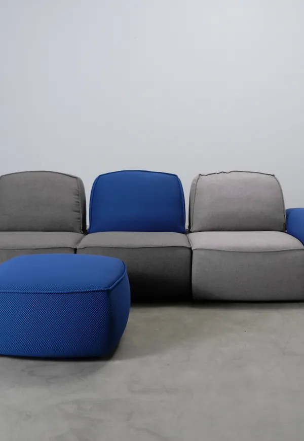 Vacker grå pall 2025 från Calia Italia.