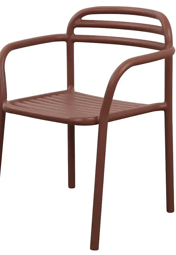 Trendig karmstol i aluminium från Cane-Line.