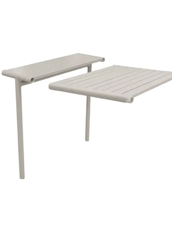 Mysig bord i aluminium från Cane-Line.