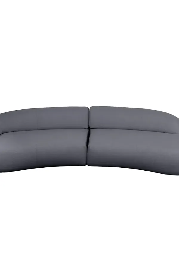 Elegant Soffa som passar bra vid många olika tillfällen.