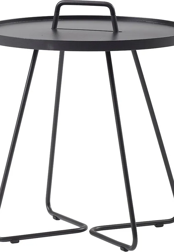 Cool sidobord 2024 från Cane-Line.