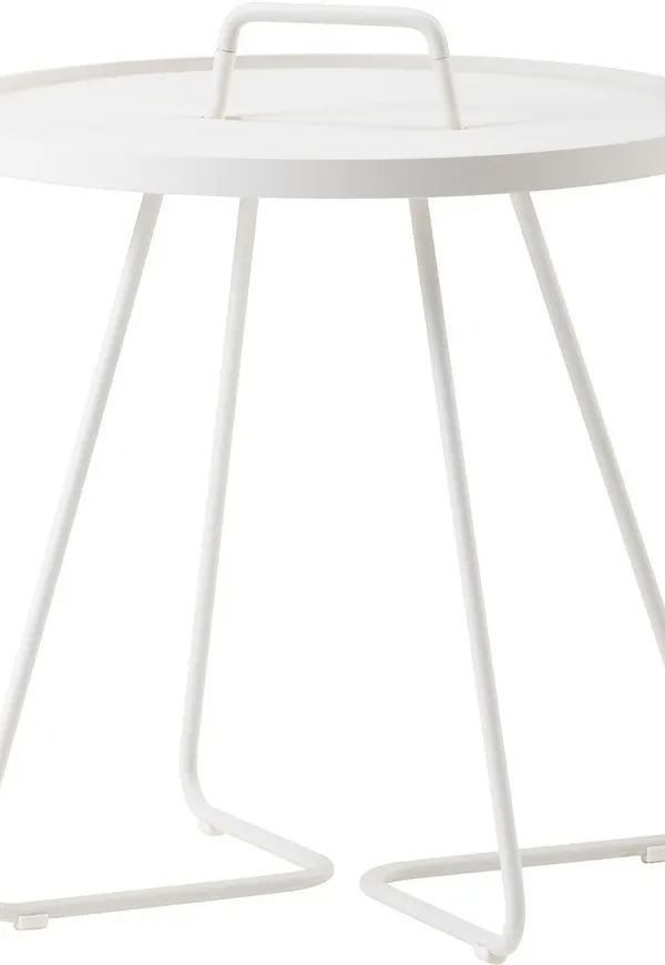 Jättefin bord 2024 från Cane-Line.