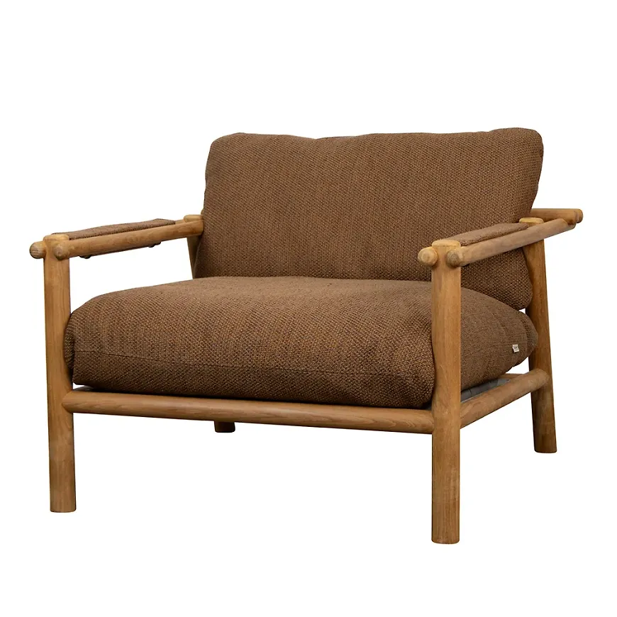 Ikonisk fåtölj i teak från Cane-Line.