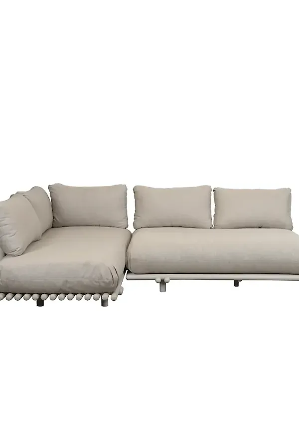 Trendig soffa 2025 från Cane-Line.