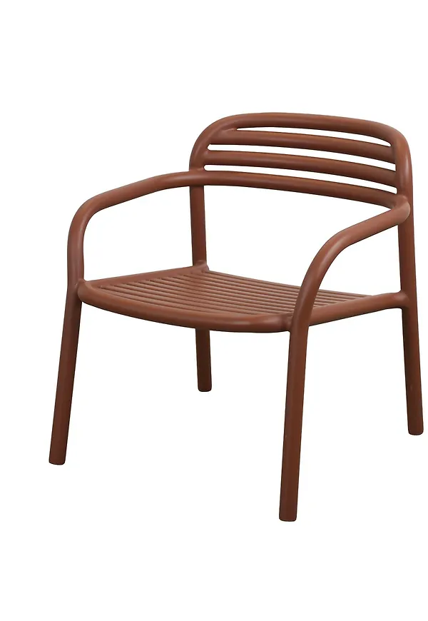 Komfortabel loungefåtölj 2026 från Cane-Line.