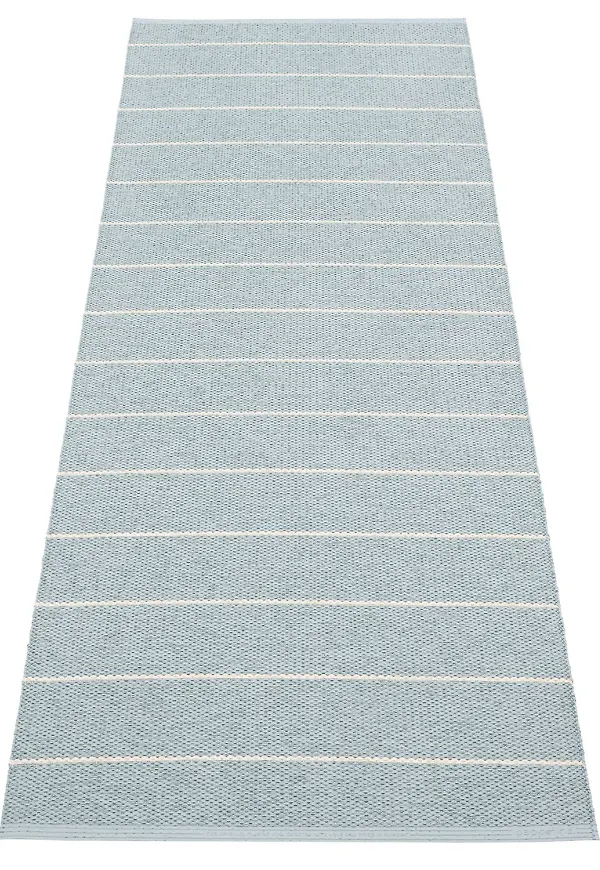 Elegant Matta som passar bra vid många olika tillfällen.