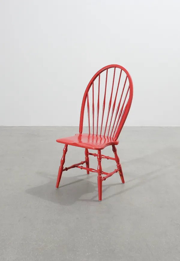 Supersnygg pinnstol i rött från Carolina Cottage.