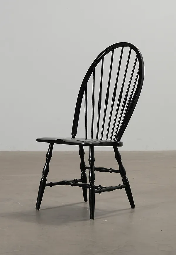 Mysig stol i svart från Carolina Cottage.