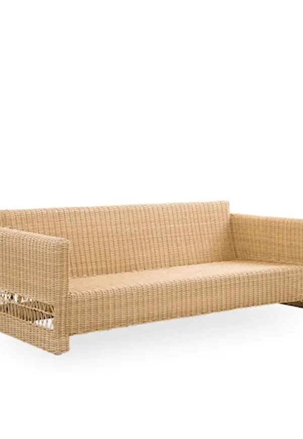 Fin utemöbel i brunt från Sika Design.