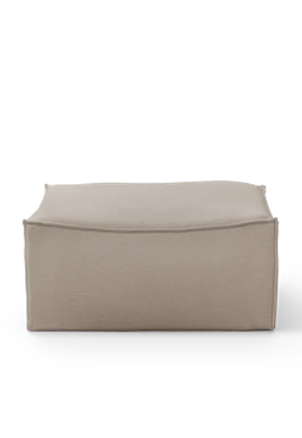 Jättefin beige fåtölj i bomull från FERM LIVING.