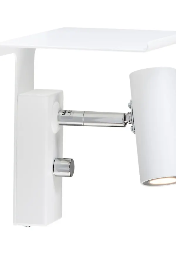 Skön vit lampa 2025 från Belid.