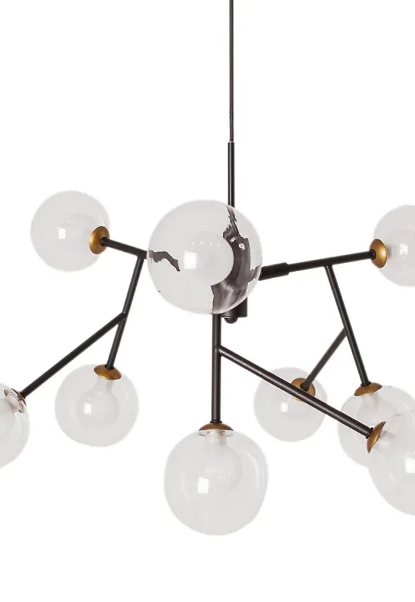 Fantastiskt fin taklampa 2025 från By Rydéns.