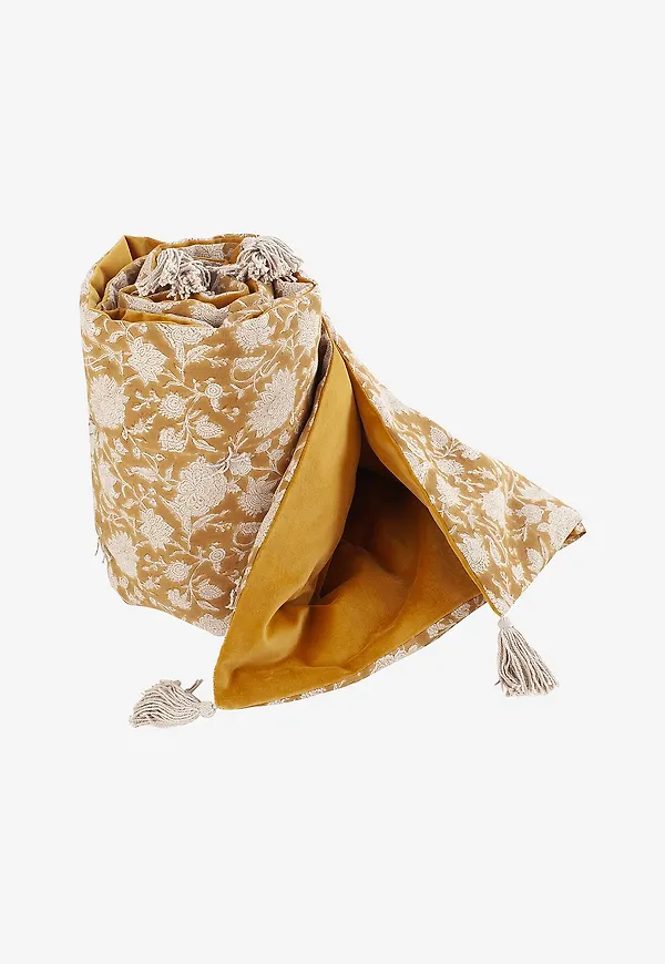 Smickrande linnesoffa i gult från Chamois.