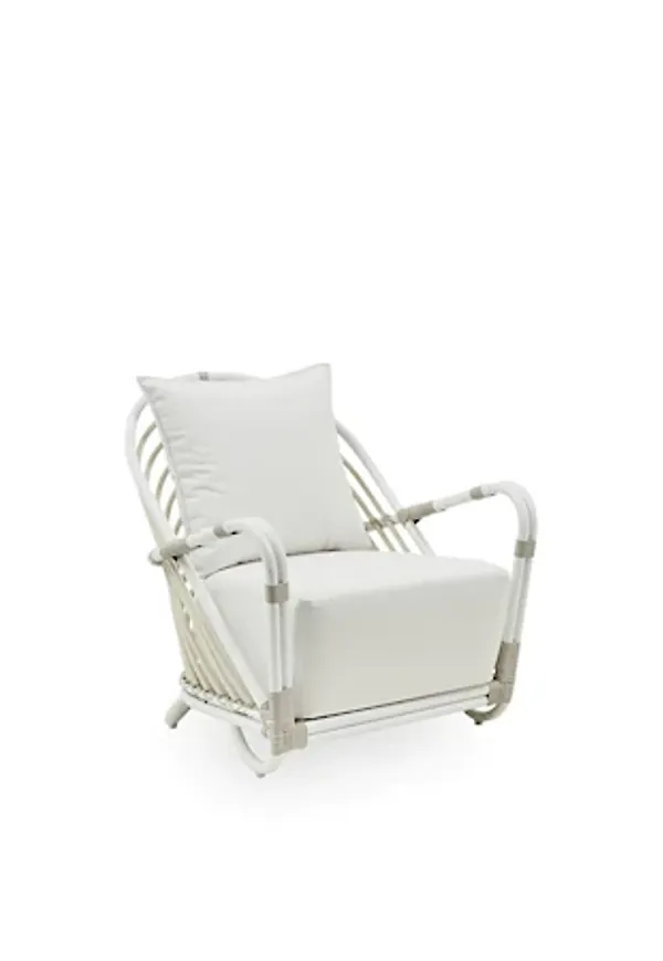 Exklusiv möbel i vitt från Sika Design.