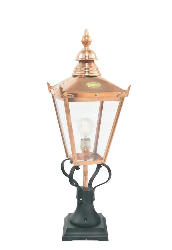 Supersnygg Lampa som passar bra vid många olika tillfällen.