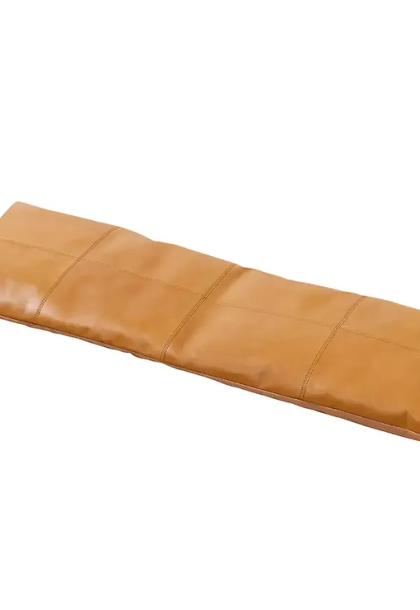 Fantastiskt snygg bänk i brun färg gjord i läder.