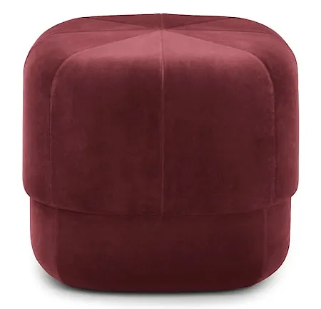 Modern röd fåtölj 2025 från Normann Copenhagen.