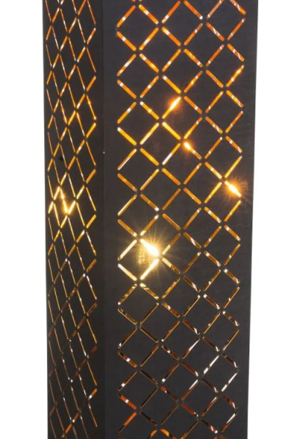 Klassisk Lampa som passar bra vid många olika tillfällen.