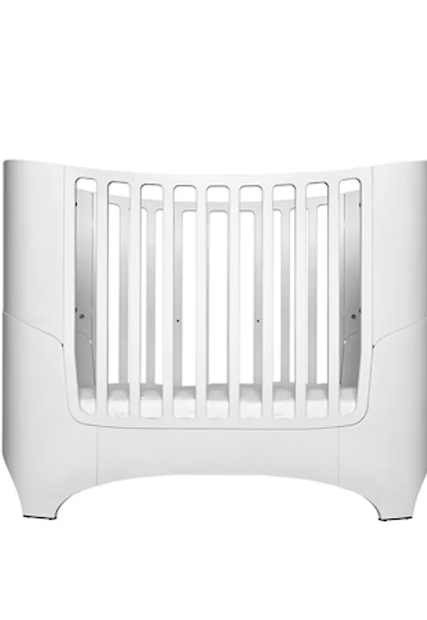 Jättesnygg vit möbel 2025 från Leander.