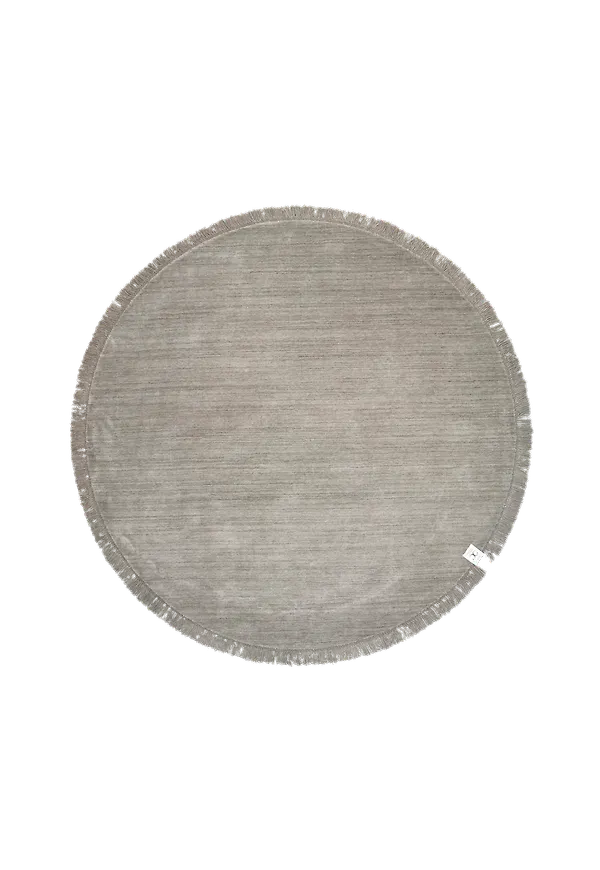 Vacker ullmatta i silver från Classic Collection.