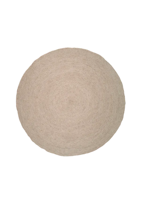 Otroligt snygg Matta som passar bra vid många olika tillfällen.