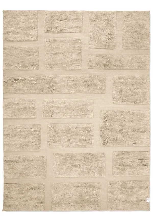 Otroligt fin Matta som passar bra vid många olika tillfällen.