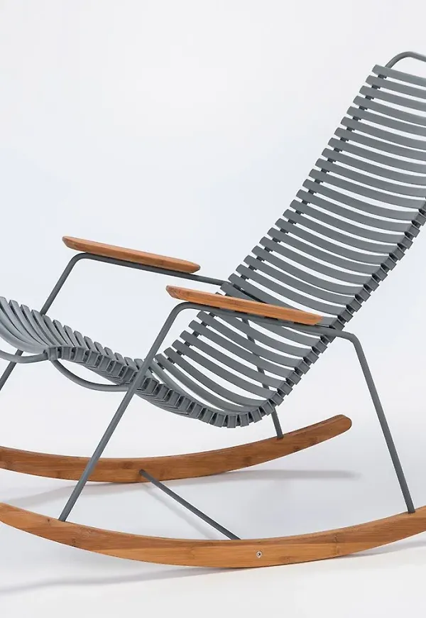 Ikonisk barstol i aluminium från Houe.