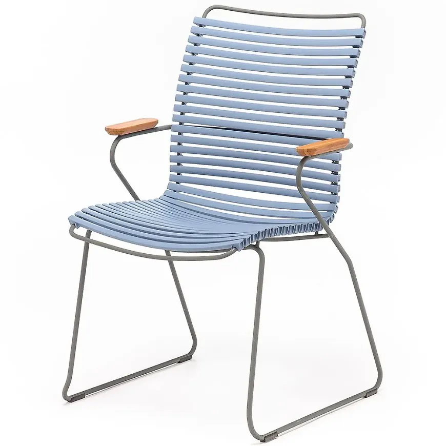 Moderiktig barstol i blått från Houe.