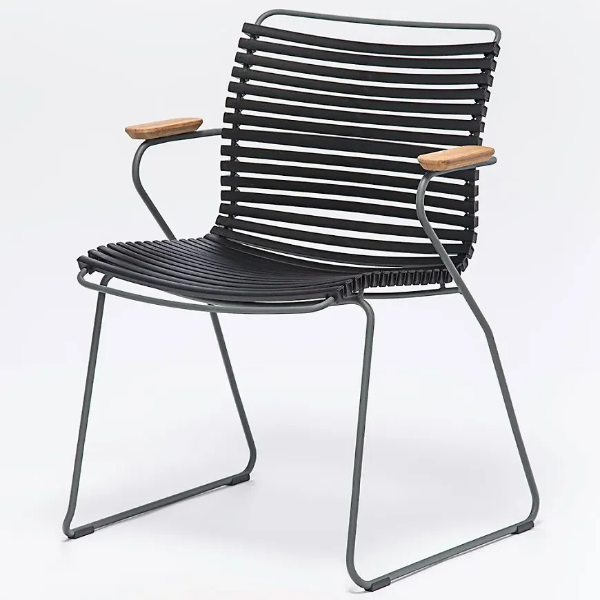 Svart Houe-matstol i jättesnygg modell.