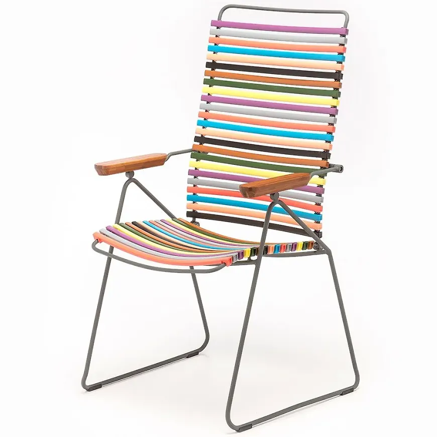 Söt barstol i aluminium från Houe.