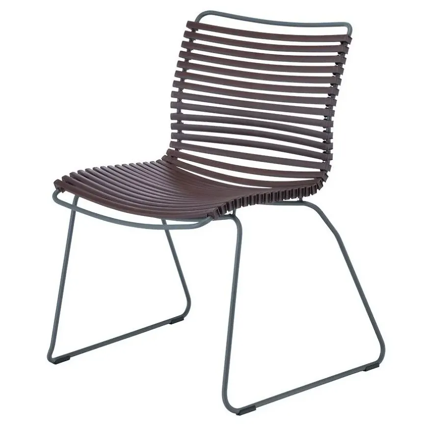 Fantastiskt snygg aluminiumkarmstol 2025 från Houe.