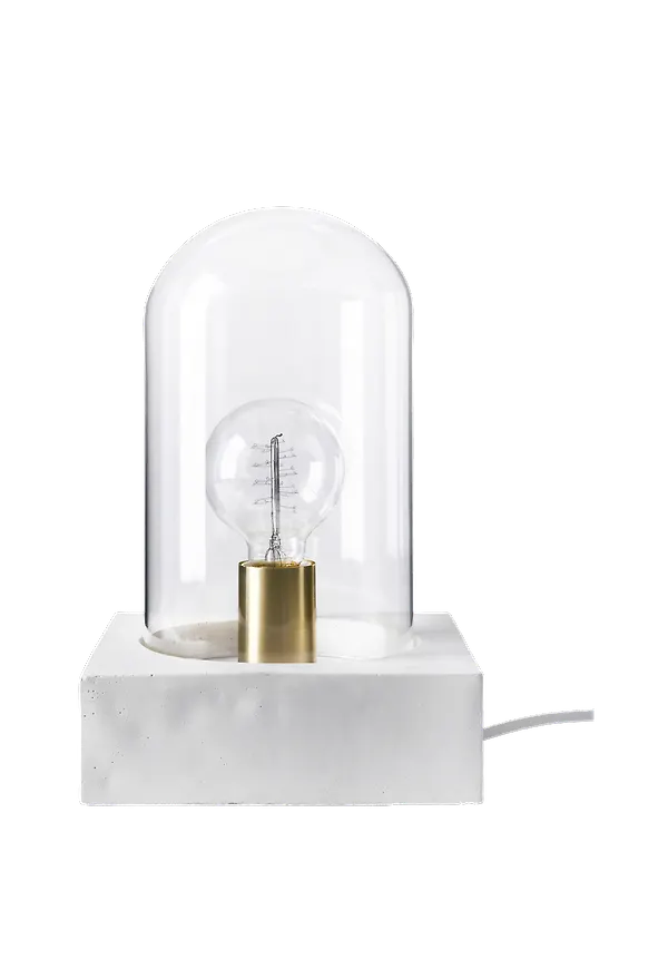 Klassisk bordslampa 2025 från CO Bankeryd.