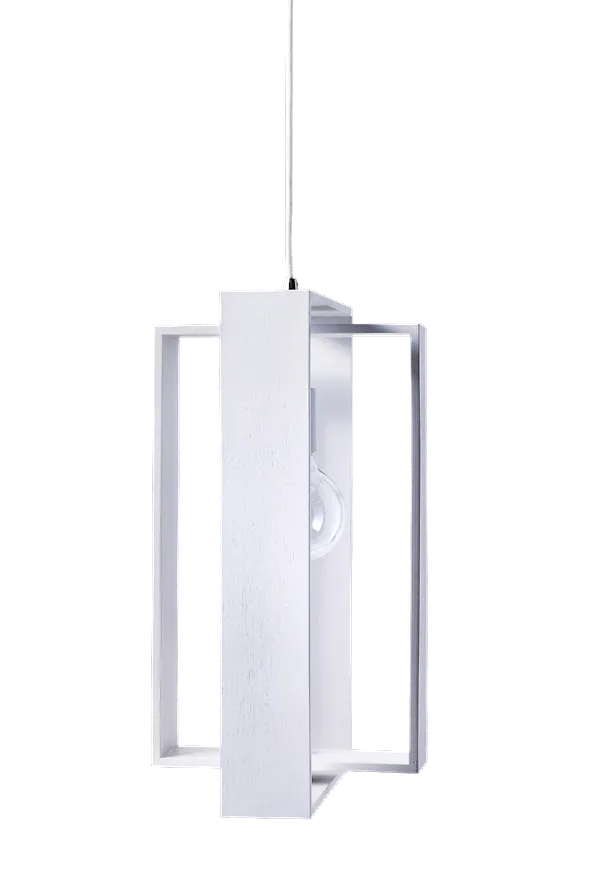 Stilriktig vit taklampa i valnöt från CO Bankeryd.