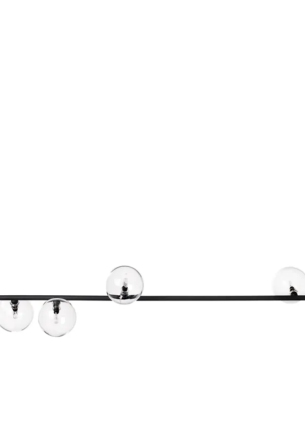 Stilren svart lampa 2025 från CO Bankeryd.
